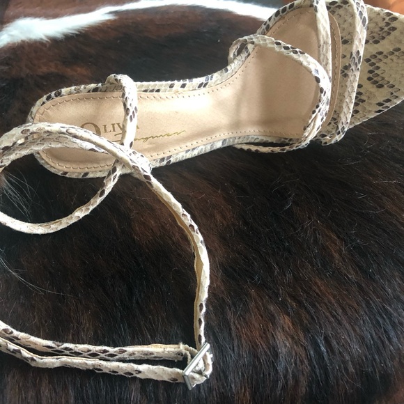 Olivia Animal Print Strappy Tie up Sandals -  Pristine Sz 8 - Picture 15 of 15